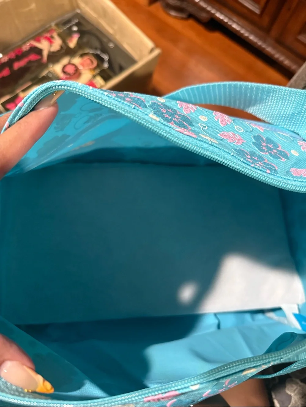 Disney Vintage Ariel Duffle Bag - Picture 3 of 3